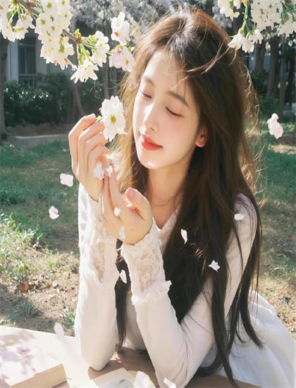 《婚色如皎月》服装道具解构解析值得回味的：时代还原与细节设计评价