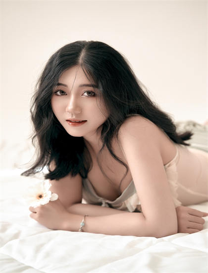 《监护丑闻》色彩运用解析现象级的：色调选择与情绪表达分析